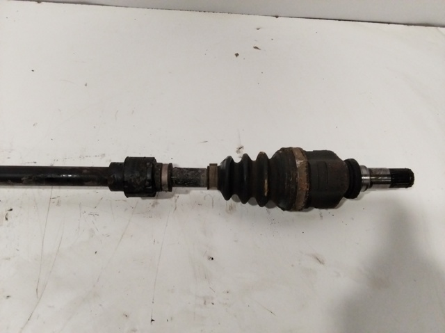 Półoś napędowa przednia prawa 434100D170 TOYOTA