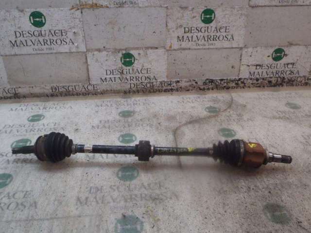 Półoś napędowa przednia prawa 434100D180 TOYOTA
