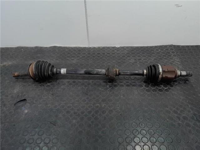 Półoś napędowa przednia prawa 434100D180 TOYOTA