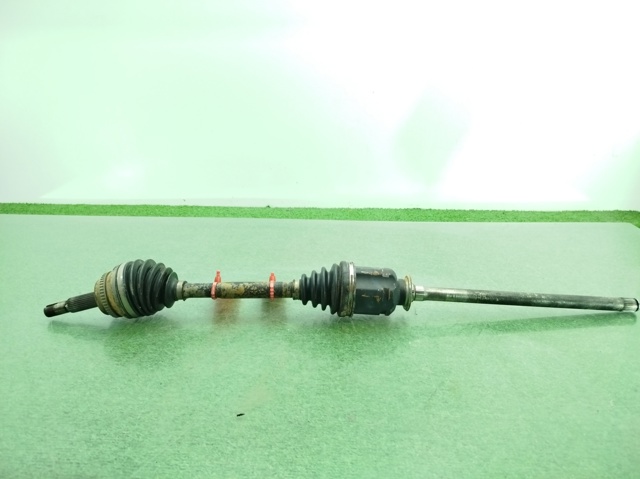 Półoś napędowa przednia prawa 4341042120 TOYOTA