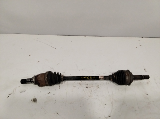 Półoś napędowa przednia lewa 434200D170 TOYOTA