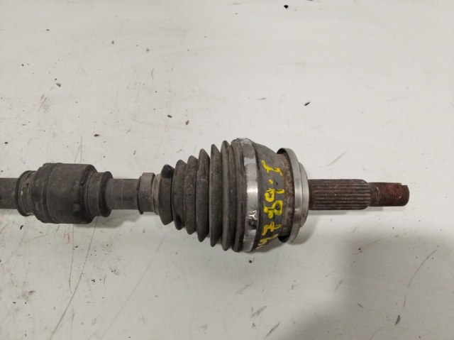 Półoś napędowa przednia lewa 4342047030 TOYOTA