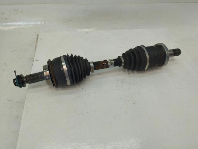 Półoś napędowa przednia 434300K080 TOYOTA