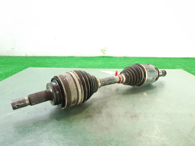 Półoś napędowa przednia 4343060082 TOYOTA