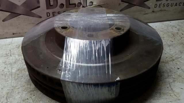 Tarcza hamulcowa przednia 4351260151 TOYOTA