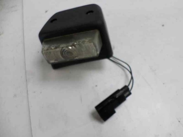 Kupić Lampa oświetlenia tylnej tablicy rejestracyjnej Ford Transit  V347/8 w dobrej cenie