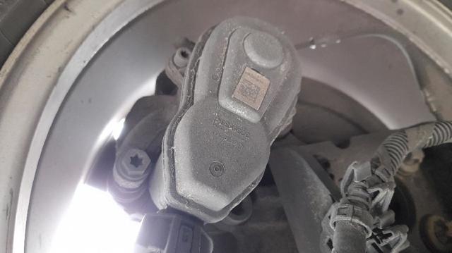 Zacisk hamulcowy tylny prawy 440019919R RENAULT