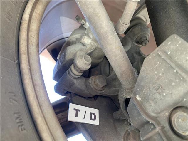 Zacisk hamulcowy tylny prawy 44001AL500 NISSAN