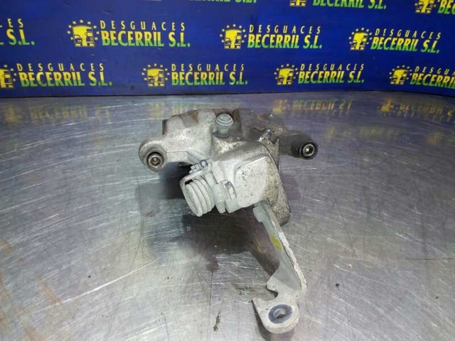 Zacisk hamulcowy tylny prawy 44001BA00B NISSAN
