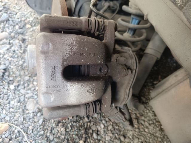 Zacisk hamulcowy tylny lewy 440110344R RENAULT