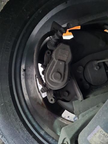 Zacisk hamulcowy tylny lewy 440114EA0A NISSAN