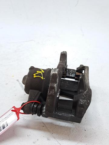 Jarzmo zacisku hamulcowego przedniego Peugeot Bipper 225L