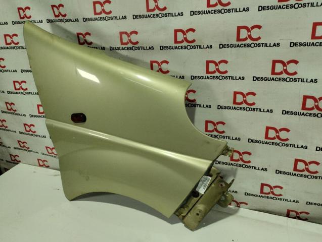 Błotnik przedni prawy 4408596 OPEL