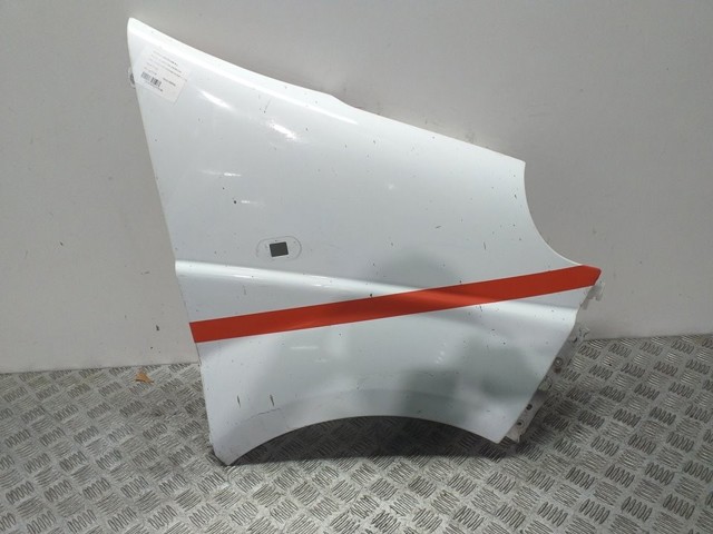 Błotnik przedni prawy 4408596 OPEL