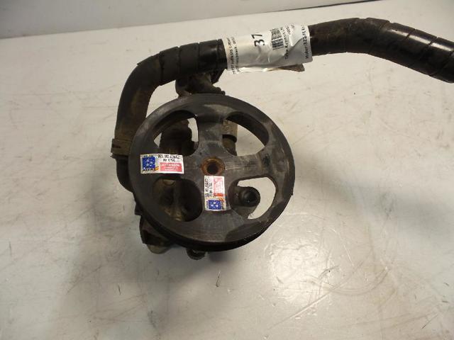 Pompa wspomagania hydraulicznego kierownicy 4431005060 TOYOTA