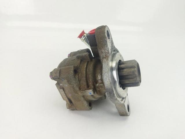 Pompa wspomagania hydraulicznego kierownicy 443100K040 TOYOTA