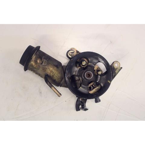 Pompa wspomagania hydraulicznego kierownicy Toyota Yaris NCP2