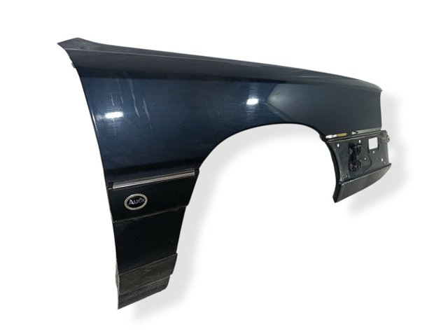 Błotnik przedni prawy Audi 200 44, 44Q