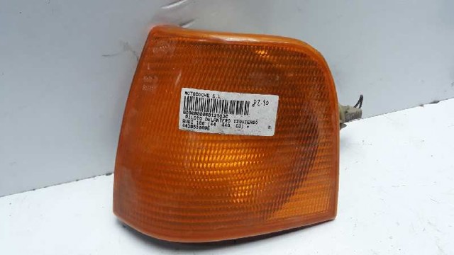 Kierunkowskaz lewy 443953049E VAG
