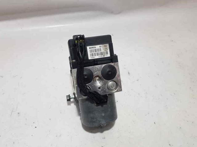 Sterownik ABS  hydrauliczny 4451002050 TOYOTA
