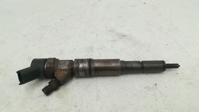 Wtryskiwacz paliwa 445110029 BMW