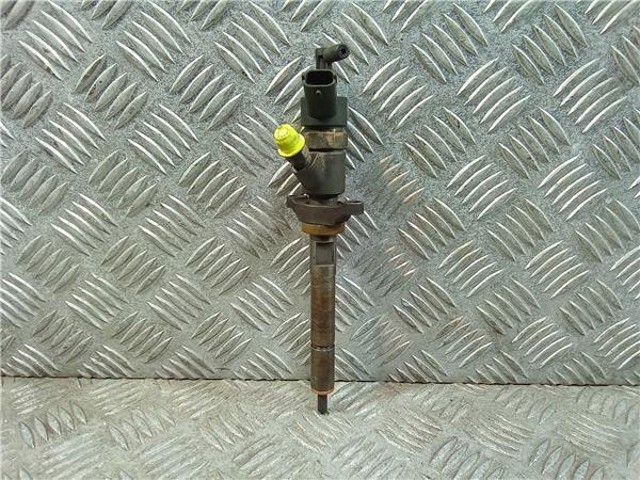 Wtryskiwacz paliwa 445110188 PEUGEOT