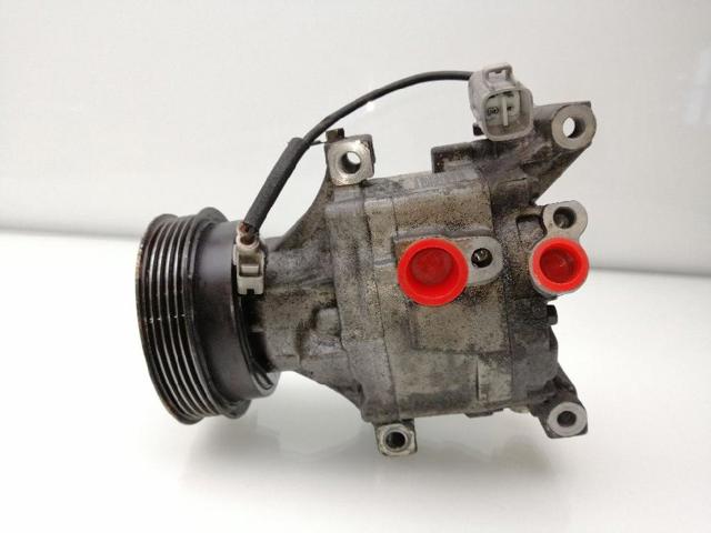 Sprężarka klimatyzacji 4472206364 TOYOTA