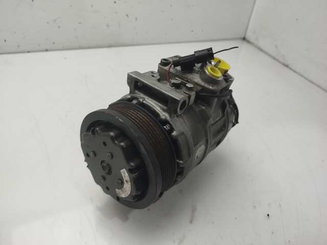Sprężarka klimatyzacji 4472208222 MERCEDES