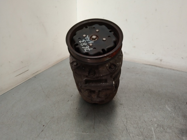 Sprężarka klimatyzacji 4472208403 VAG