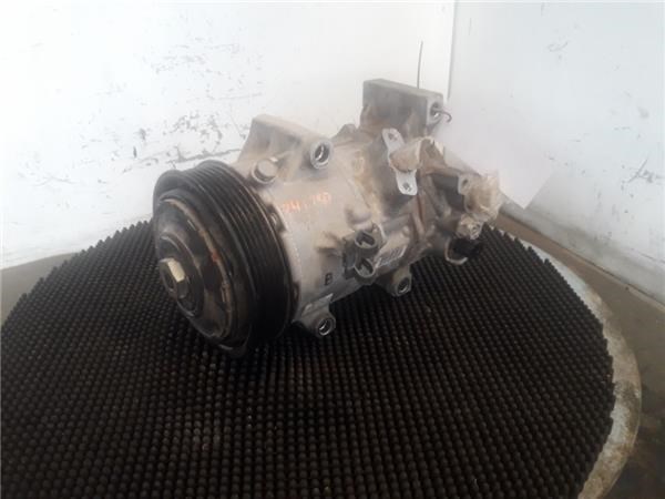 Sprężarka klimatyzacji 4472806581 TOYOTA
