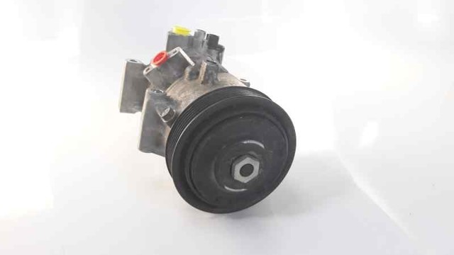 Sprężarka klimatyzacji 4472806581 TOYOTA