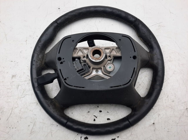 Kierownica Toyota Avensis 2 T25