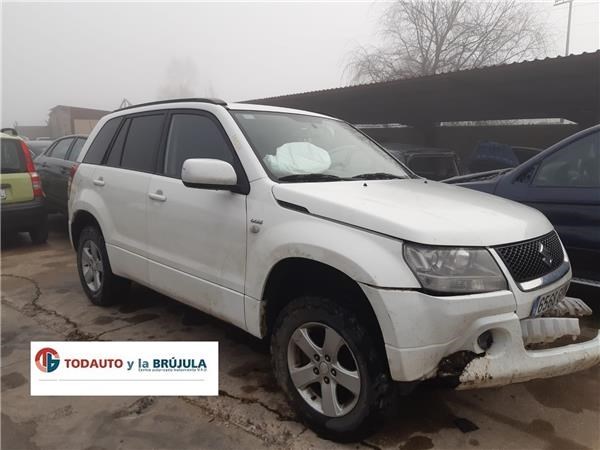 Czop (zwrotnica) przedni prawy 4511165J00000 SUZUKI
