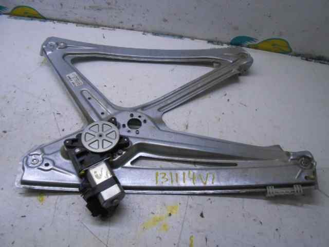 Mechanizm podnoszenia szyby drzwi przednich prawych 4517200646 MERCEDES