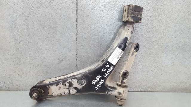 Wahacz zawieszenia przedniego dolny prawy 4520060812000 SUZUKI