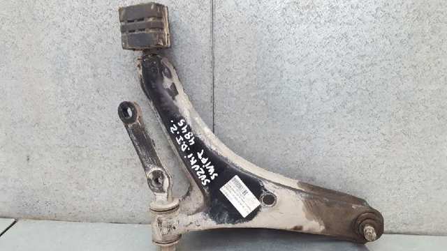 Wahacz zawieszenia przedniego dolny lewy 4520060822000 SUZUKI