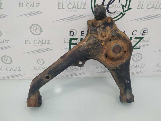 Wahacz zawieszenia przedniego dolny prawy 4520060830000 SUZUKI