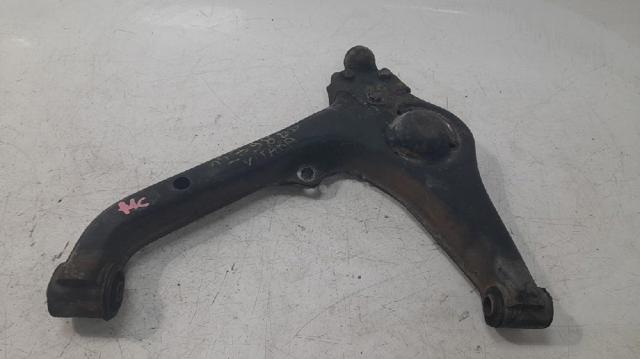 Wahacz zawieszenia przedniego dolny prawy 4520156B00 SUZUKI