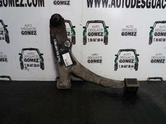Wahacz zawieszenia przedniego dolny prawy 4520163G01000 SUZUKI