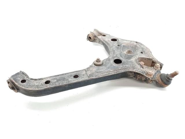 Wahacz zawieszenia przedniego dolny prawy 4520185C00 SUZUKI