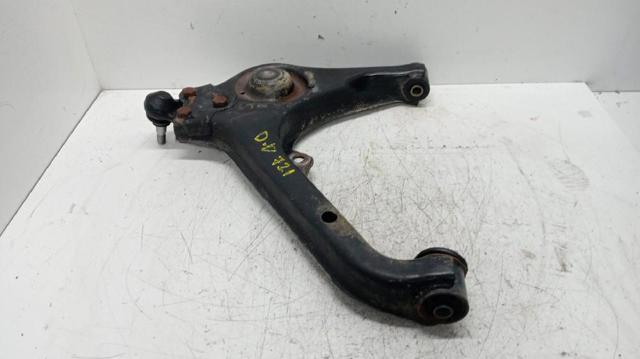 Wahacz zawieszenia przedniego dolny prawy 4520185C00 SUZUKI