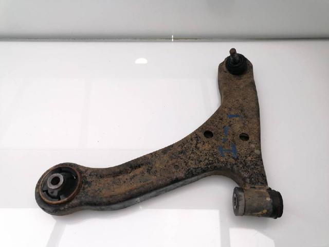 Wahacz zawieszenia przedniego dolny lewy 4520265J00 SUZUKI