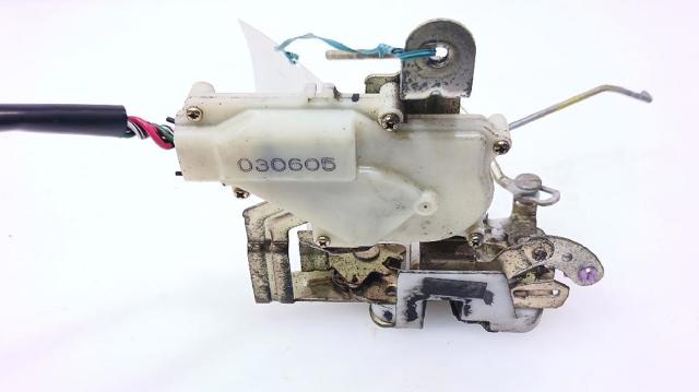 Zamek drzwi przednich prawych Ford Ranger EQ