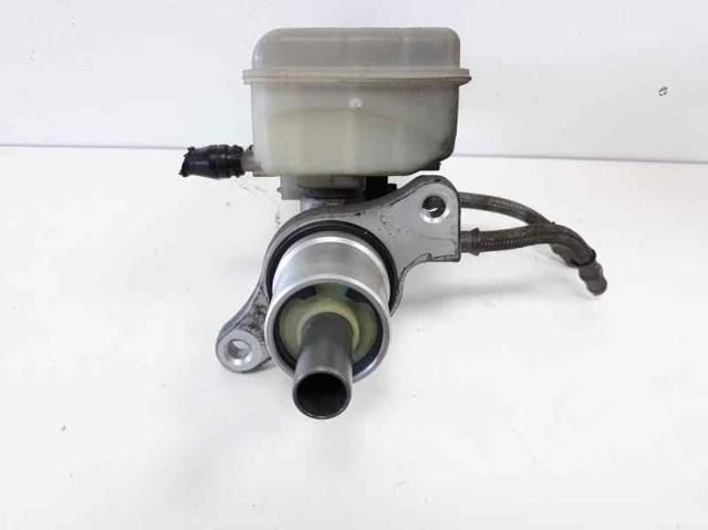 Główny cylinder hamulców 4544300001 MERCEDES