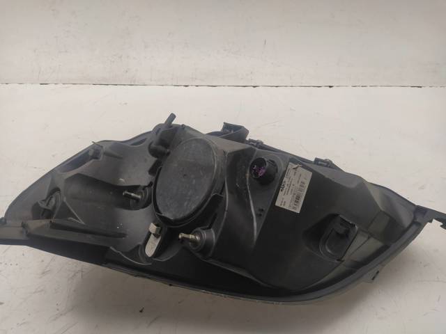 Reflektor prawy 45560393 PEUGEOT