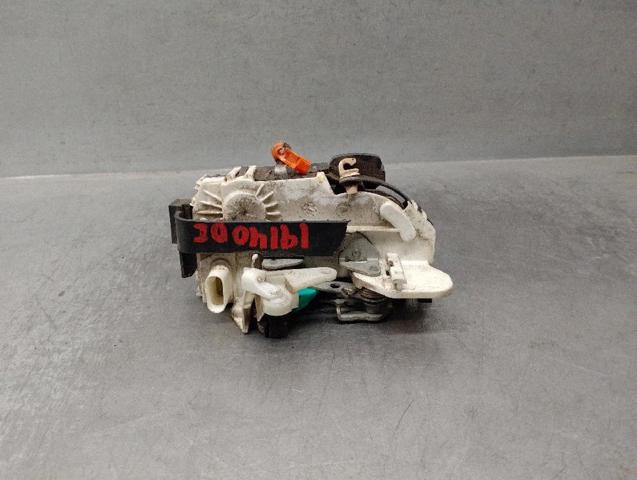 Zamek drzwi przednich lewych 4589409AF CHRYSLER