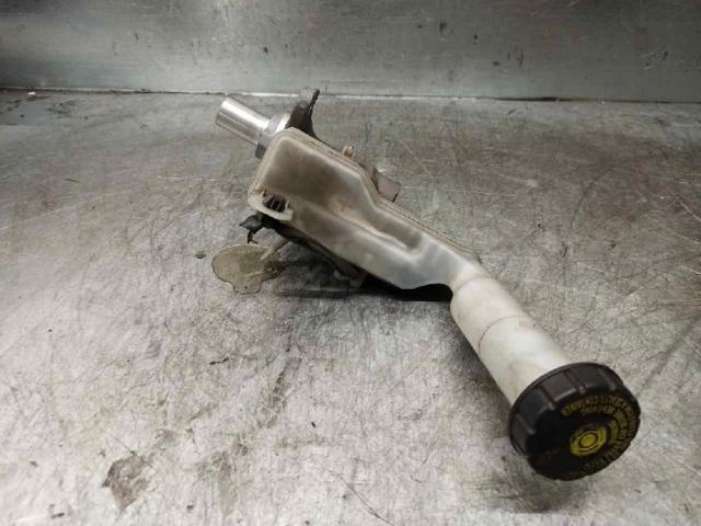 Cylinder hamulcowy Nissan JUKE
