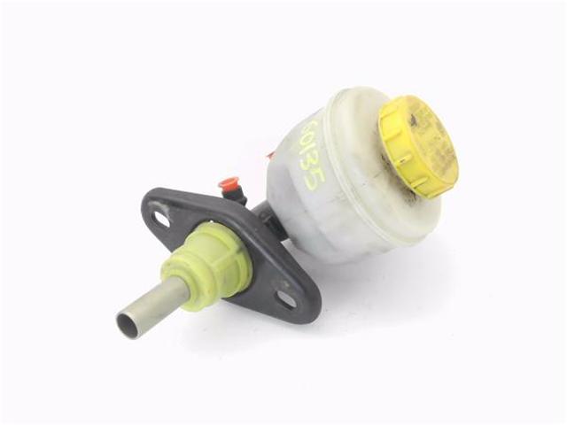 Główny cylinder hamulców Nissan Vanette C23