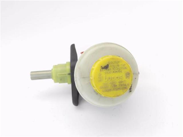 Główny cylinder hamulców Nissan Vanette C23