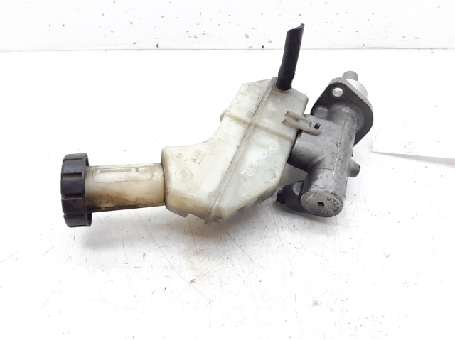 Cylinder hamulcowy Nissan Note